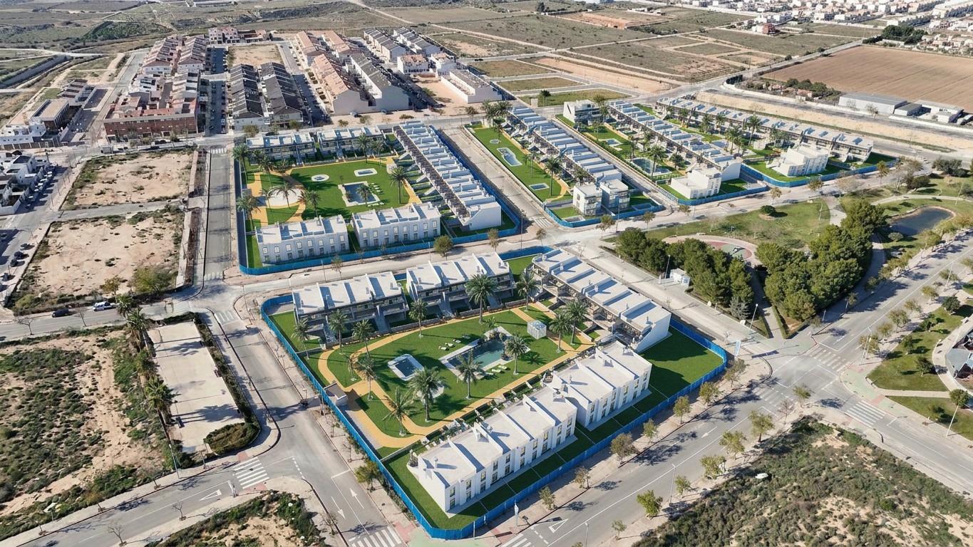 Modern New Build 2 Bedroom Ground Floor Apartment with Private Garden for Sale in Pilar de la Horadada