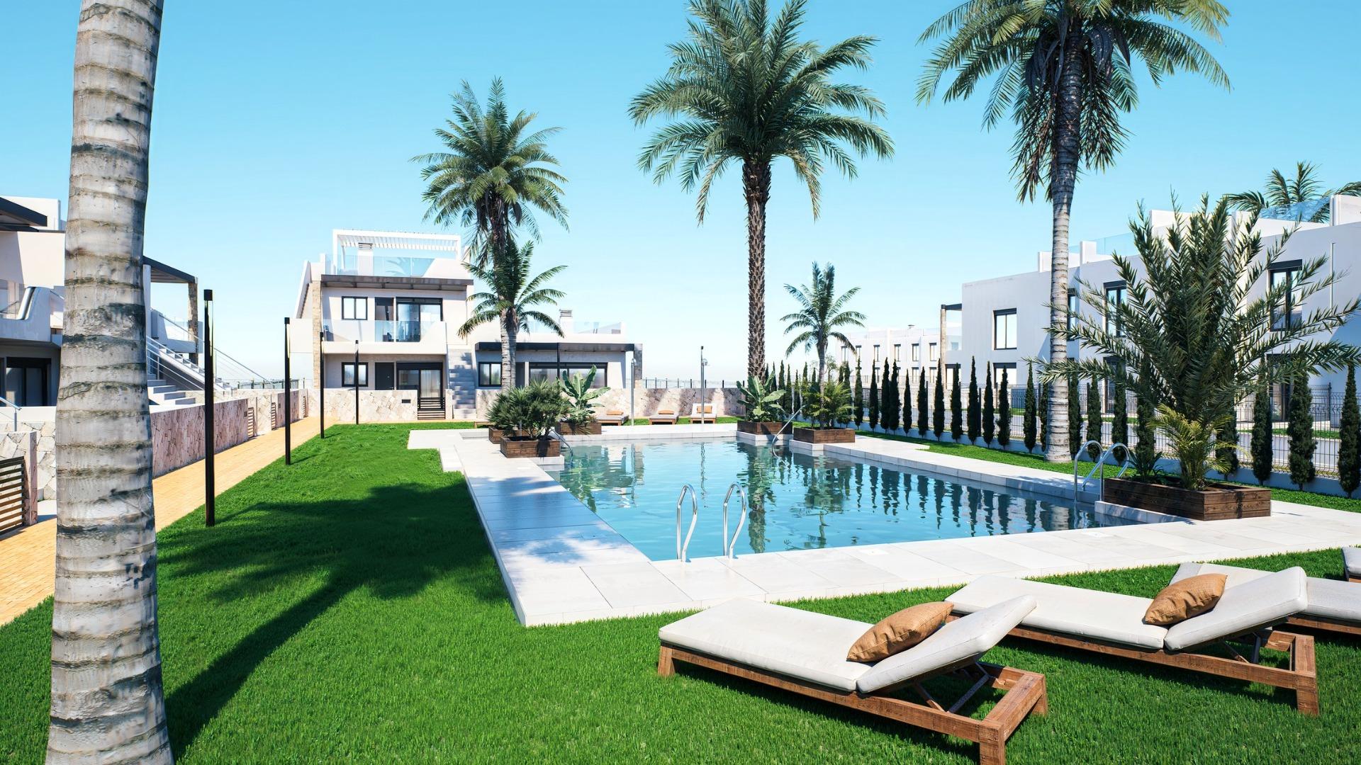 Elevated New Build 3 Bedroom Top Floor Apartment with Private Solarium for Sale in Pilar de la Horadada