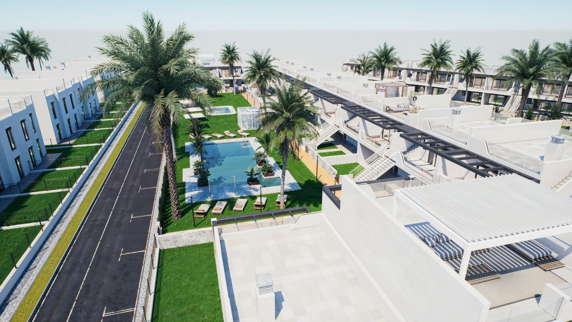 Bright New Build 2 Bedroom Top Floor Apartment with Private Solarium for Sale in Pilar de la Horadada