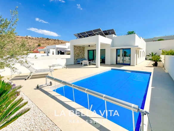 Single-Storey New Build Villa with Private Pool and Solar Panels for Sale in Benijófar, Costa Blanca