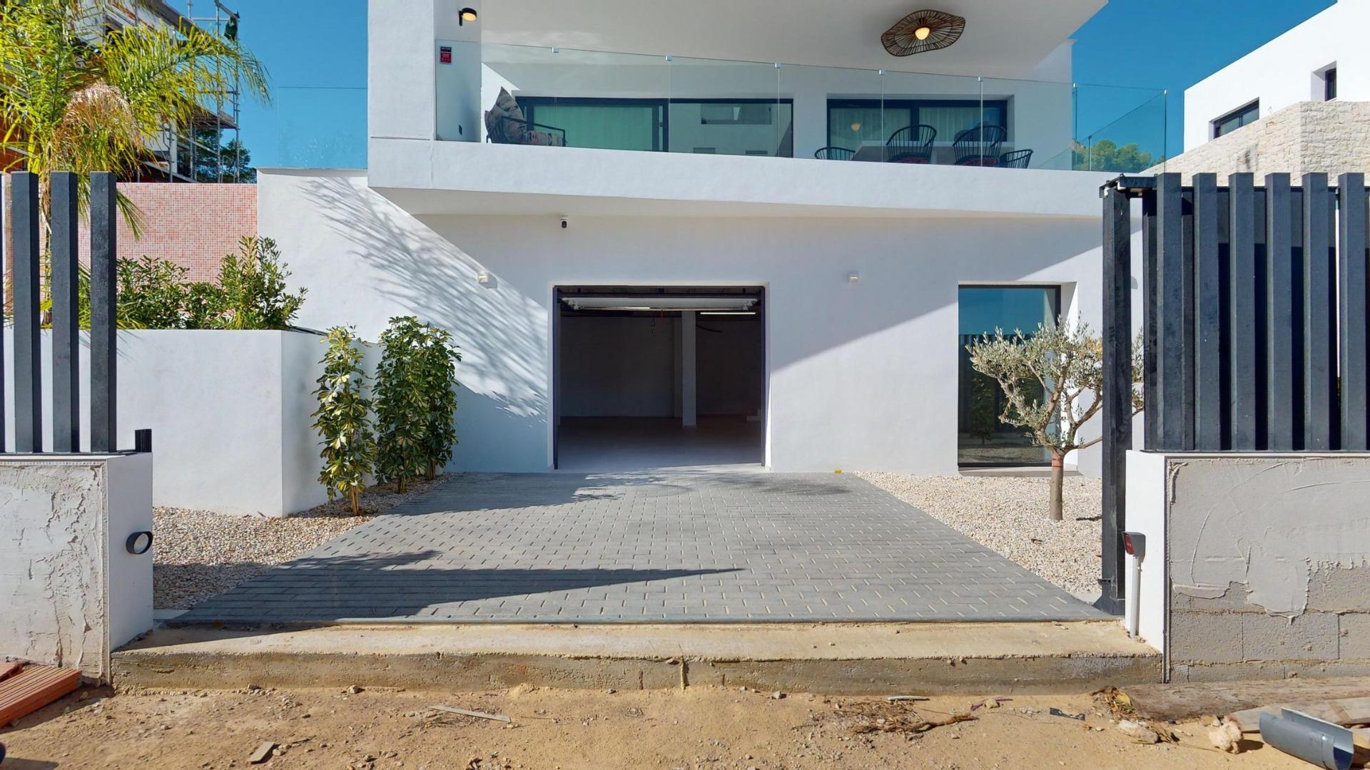 Luxury Key-Ready 3 Bedroom Villa with Private Pool and Panoramic Sea Views for Sale in Polop