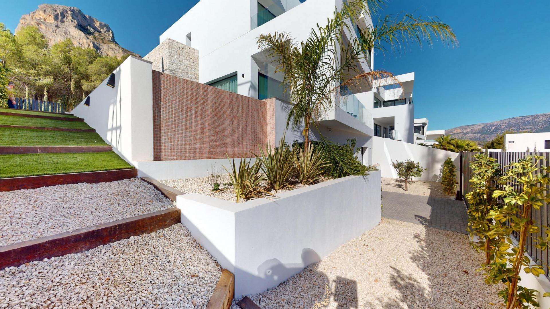 Luxury Key-Ready 3 Bedroom Villa with Private Pool and Panoramic Sea Views for Sale in Polop