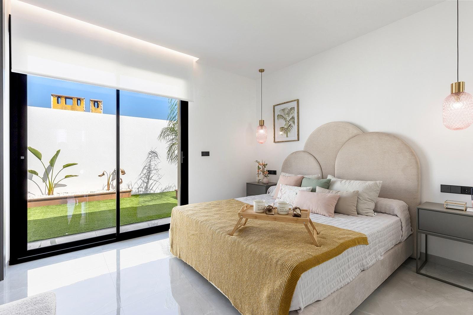 New-Build-One-Story-Villas-with-Private-Pool-in-Torrevieja-30 Bright and elegant bedroom in a key-ready single-storey villa with garden views in Los Balcones, Torrevieja