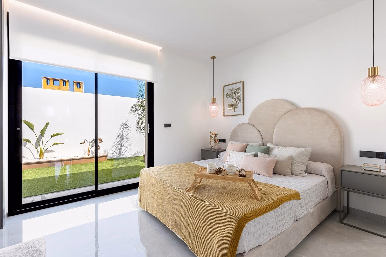 New-Build-One-Story-Villas-with-Private-Pool-in-Torrevieja-30 Bright and elegant bedroom in a key-ready single-storey villa with garden views in Los Balcones, Torrevieja