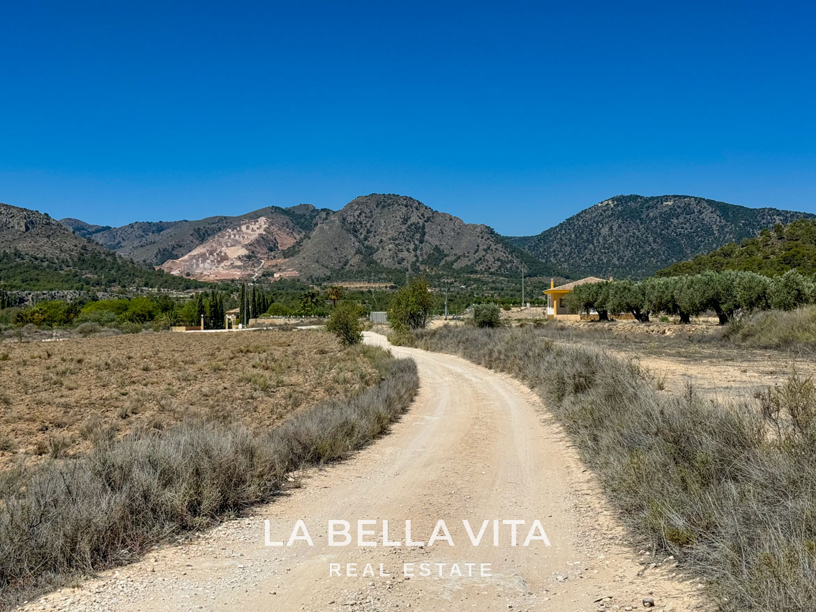 New Build Properties with basement for sale in Hondon de las Nieves, Alicante-33 Key-Ready New Build 3 Bedroom Villa with Basement and Private Pool for Sale in Hondón de las Nieves