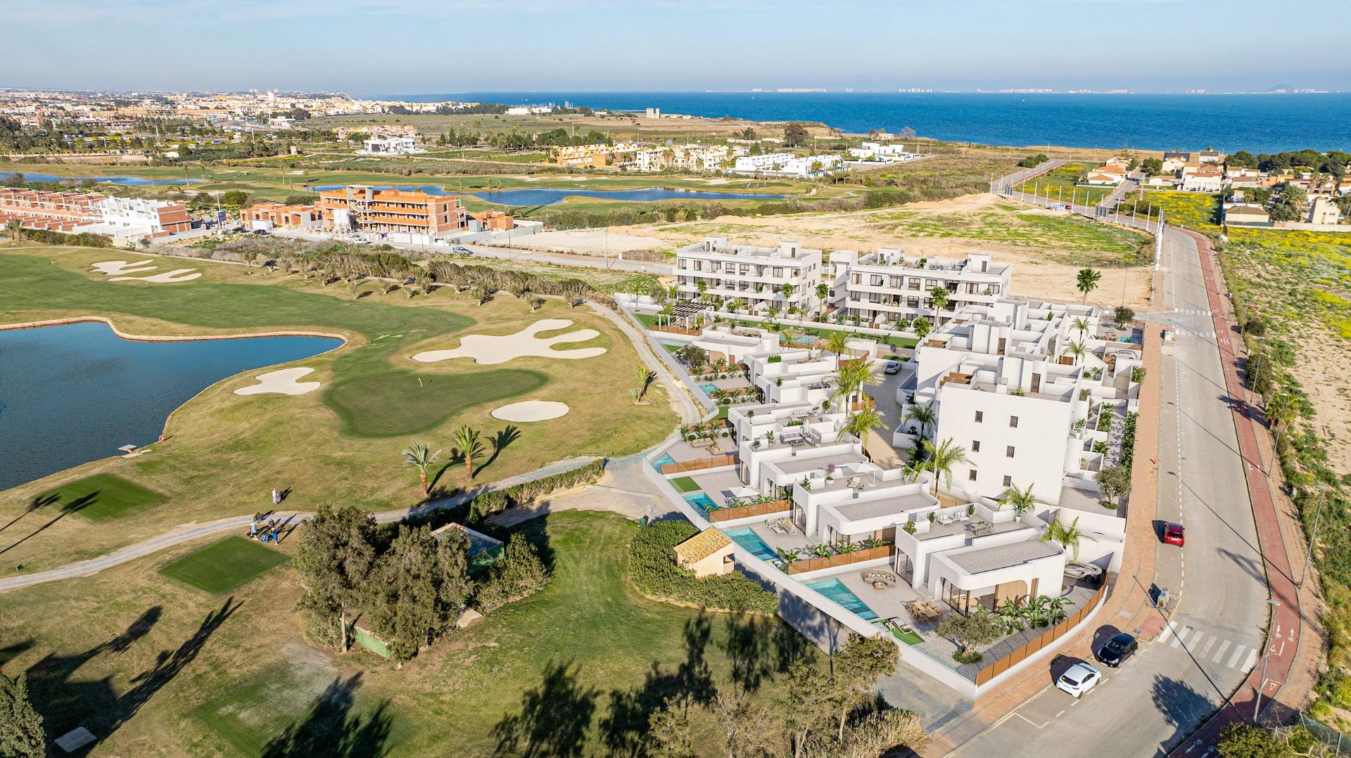 New-Build-Residential-Complex-Near-Serena-Golf-and-the-Mar-Menor-in-Los-Alcazares-2 Nowy nowoczesny bungalow parterowy z 3 sypialniami i ogrodem na sprzedaż w Los Alcazares
