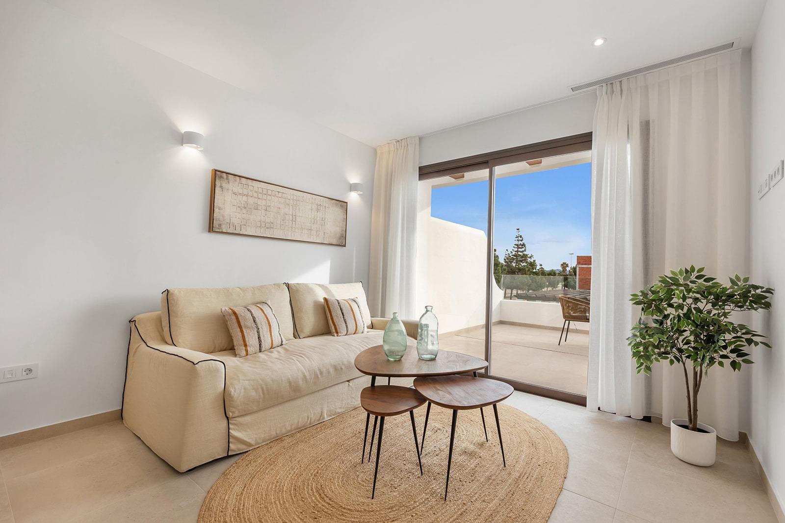 Exclusivo ático de obra nueva con 3 dormitorios y solárium en venta en Los Alcázares
