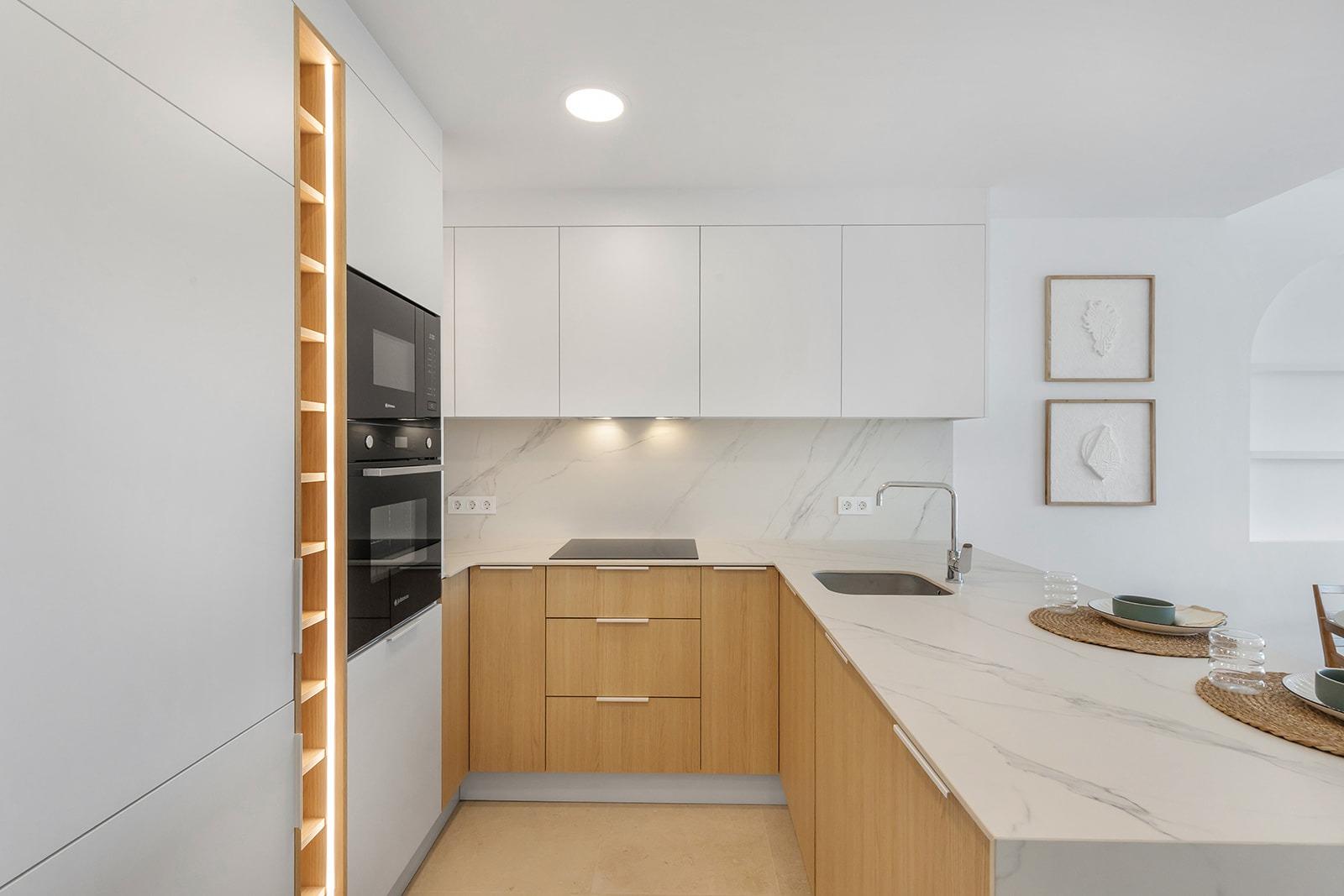 Impresionante ático de obra nueva con 2 dormitorios y solárium en venta en Los Alcázares