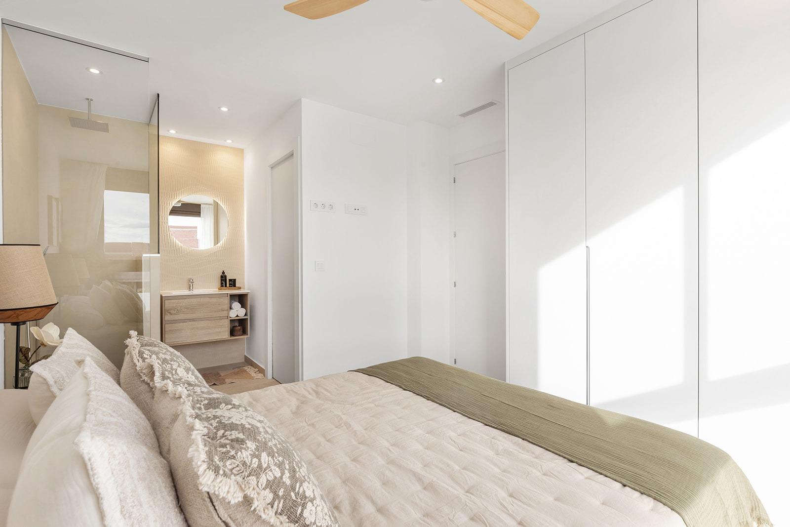 Apartamento moderno de obra nueva con 2 dormitorios cerca de Serena Golf en Los Alcázares