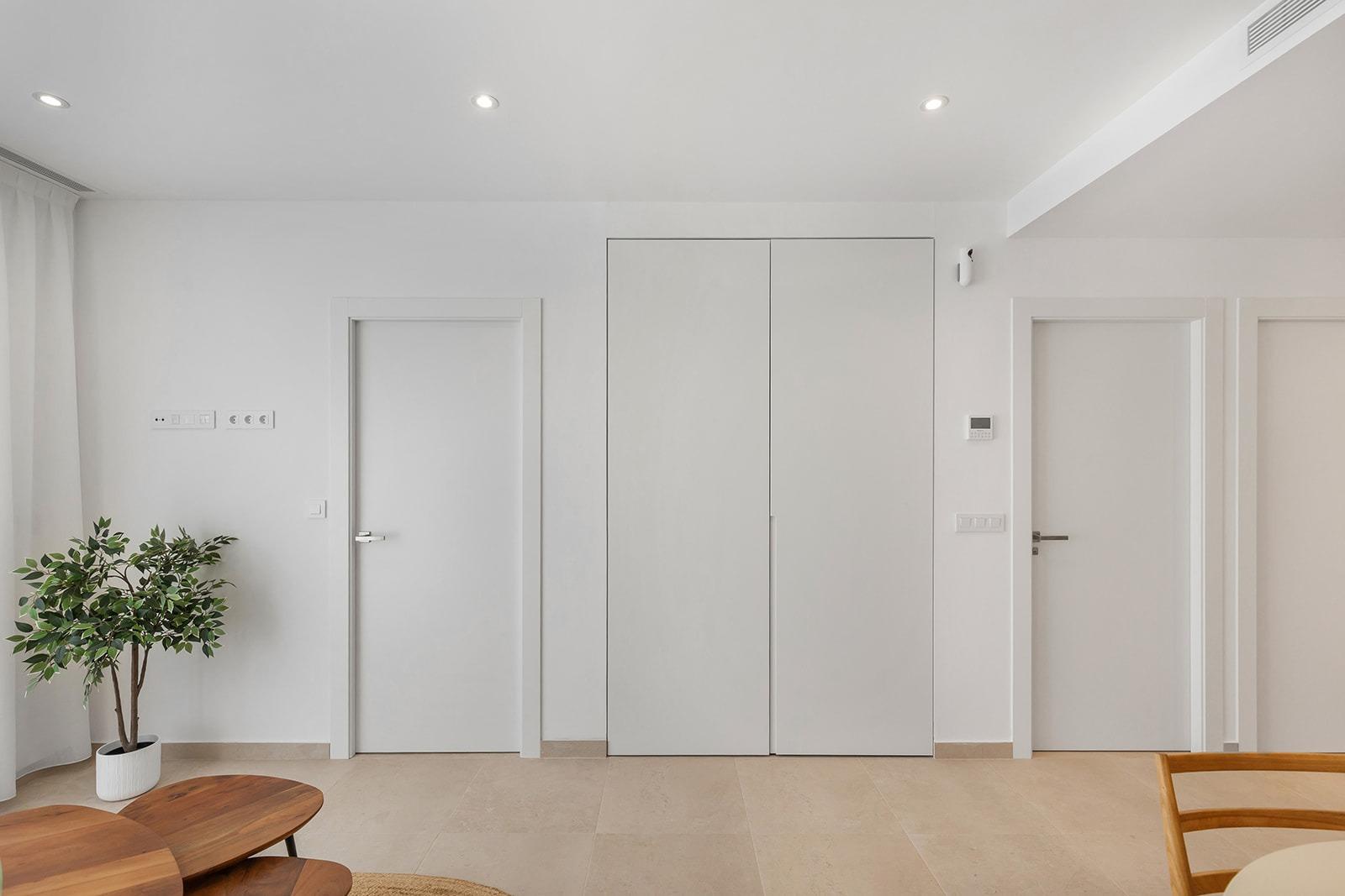 Impresionante ático de obra nueva con 2 dormitorios y solárium en venta en Los Alcázares