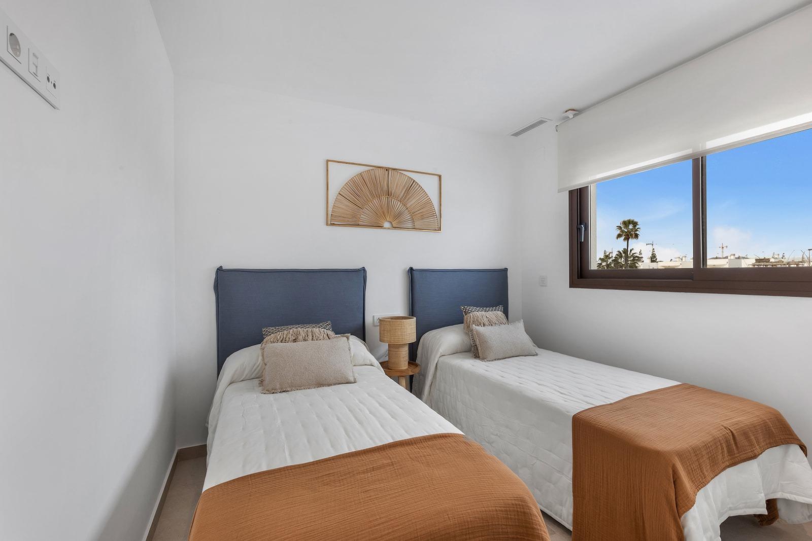 Exclusivo ático de obra nueva con 3 dormitorios y solárium en venta en Los Alcázares