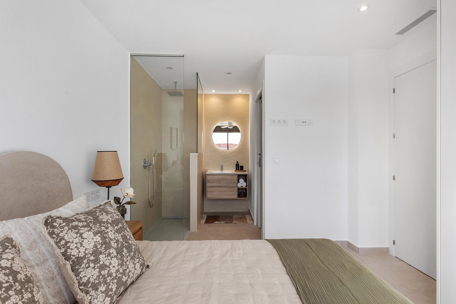 Exclusivo ático de obra nueva con 3 dormitorios y solárium en venta en Los Alcázares