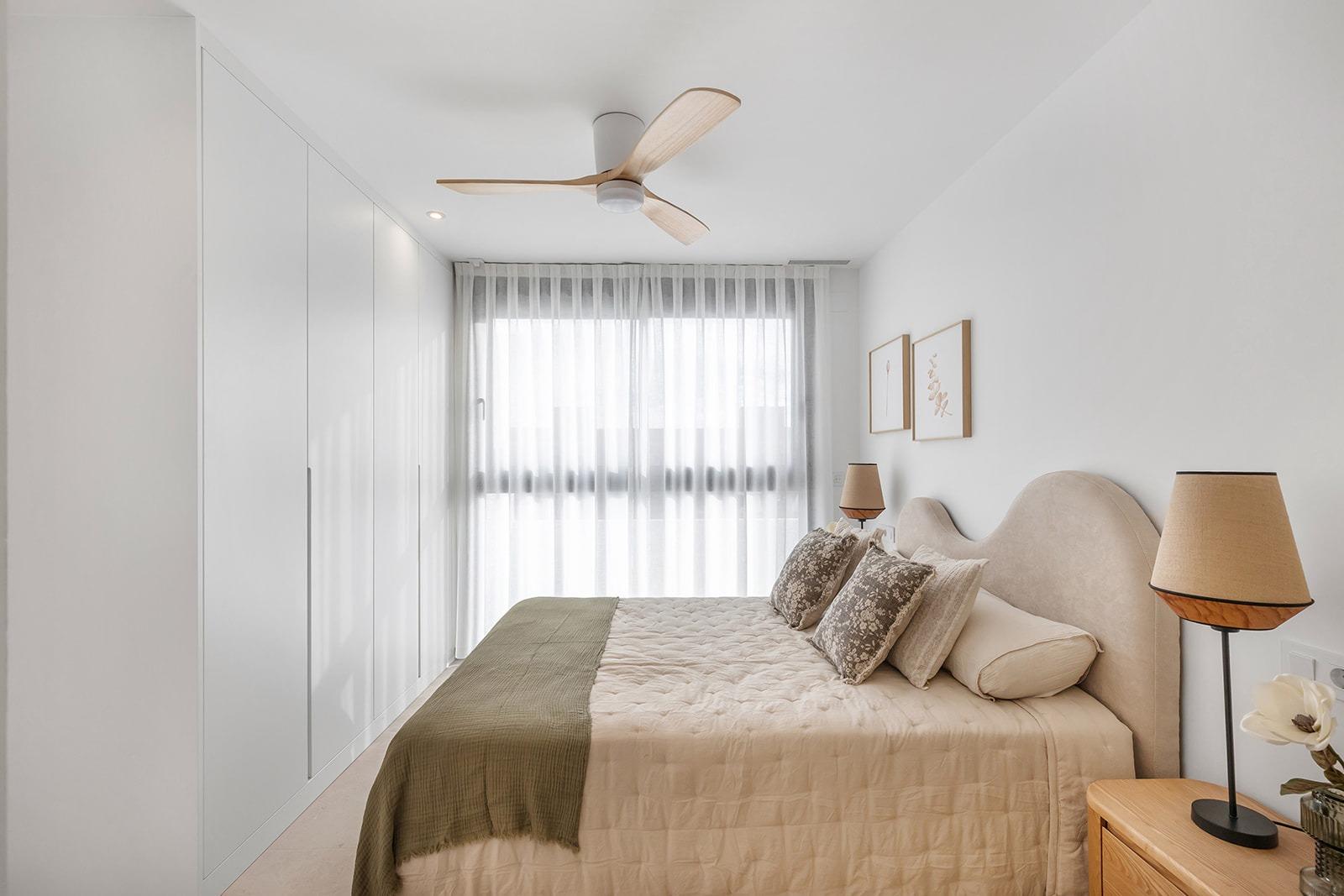 Impresionante ático de obra nueva con 2 dormitorios y solárium en venta en Los Alcázares