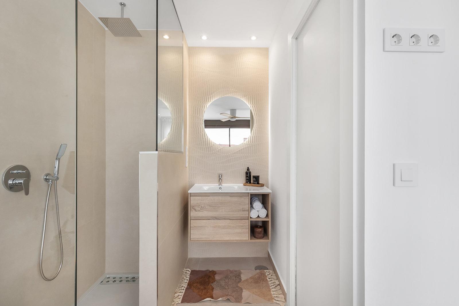 New-Build-Residential-Complex-Near-Serena-Golf-and-the-Mar-Menor-in-Los-Alcazares-49 Imponujący nowy bungalow na piętrze z 3 sypialniami i solarium na sprzedaż w Los Alcázares