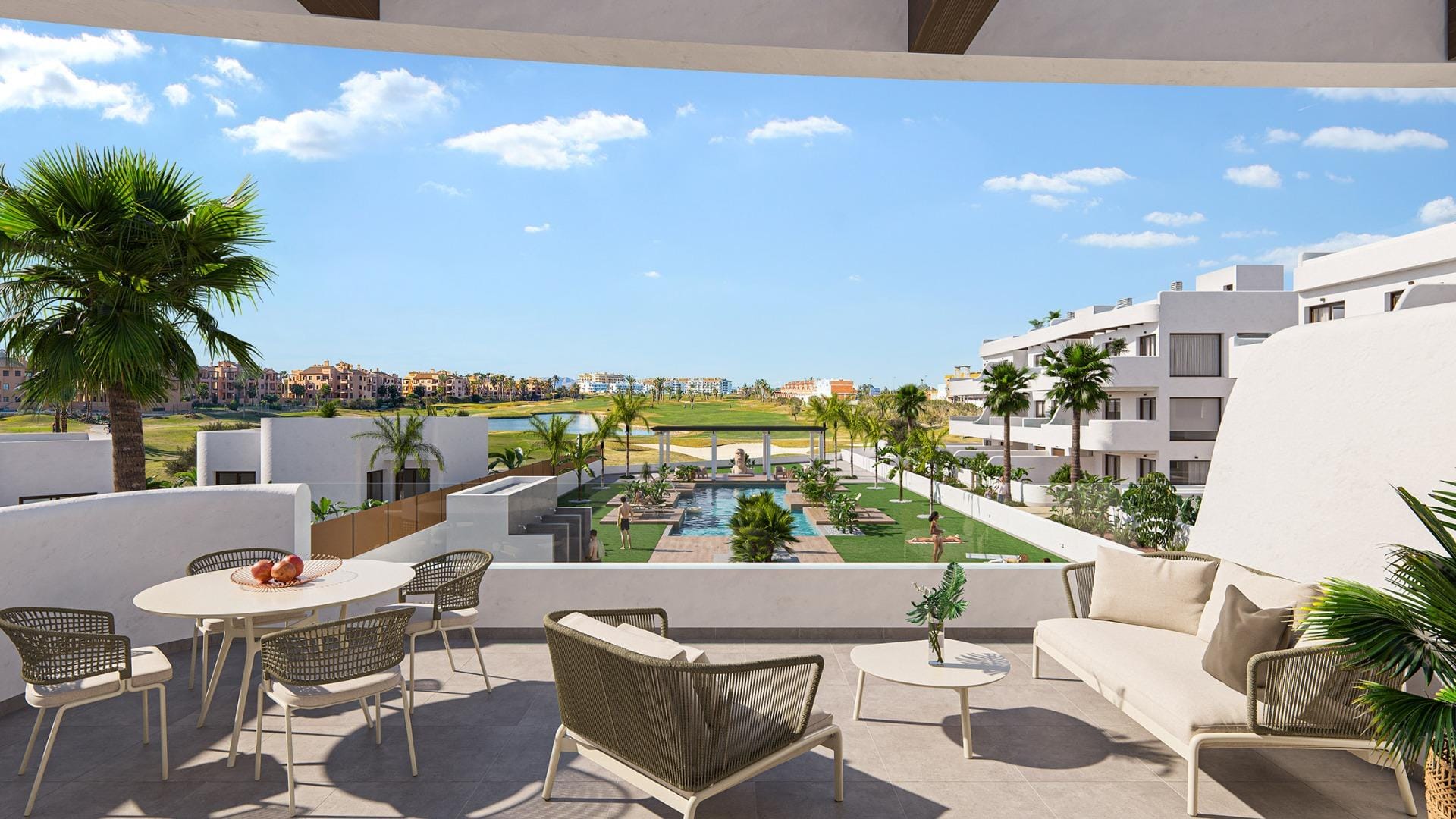Amplio apartamento de obra nueva en planta baja con 3 dormitorios y jardín en Los Alcázares