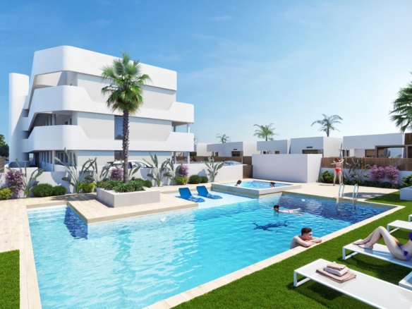 Apartamento moderno de obra nueva de 2 dormitorios en planta baja con jardín paisajístico y piscina comunitaria soleada en Serena Golf, Los Alcázares.