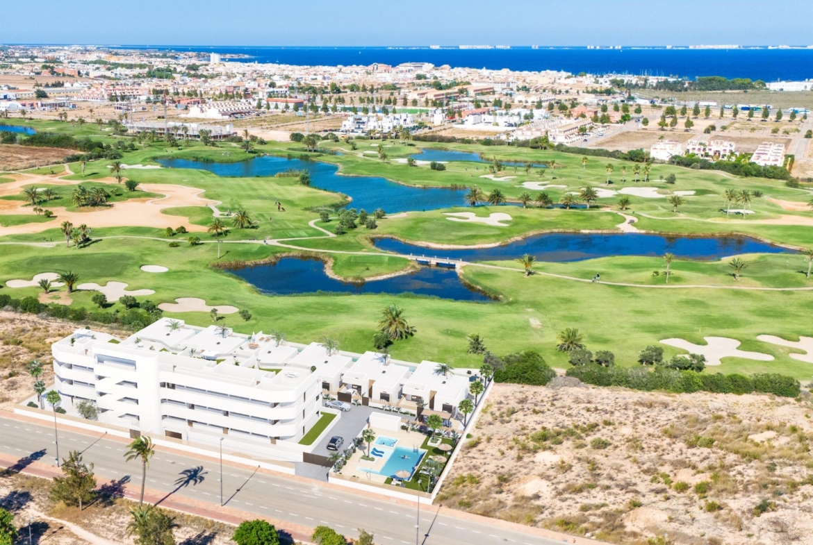 Stunning bright new build 2-bedroom first-floor apartment with private pool overlooking lush Serena Golf course, Los Alcazares.