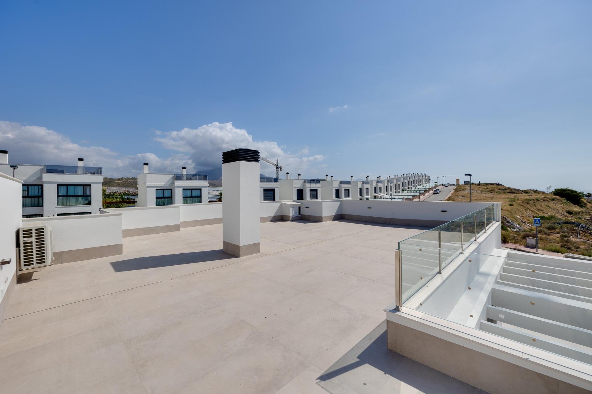 Nybyggd enplansvilla med privat pool till salu i Mutxamel, Costa Blanca