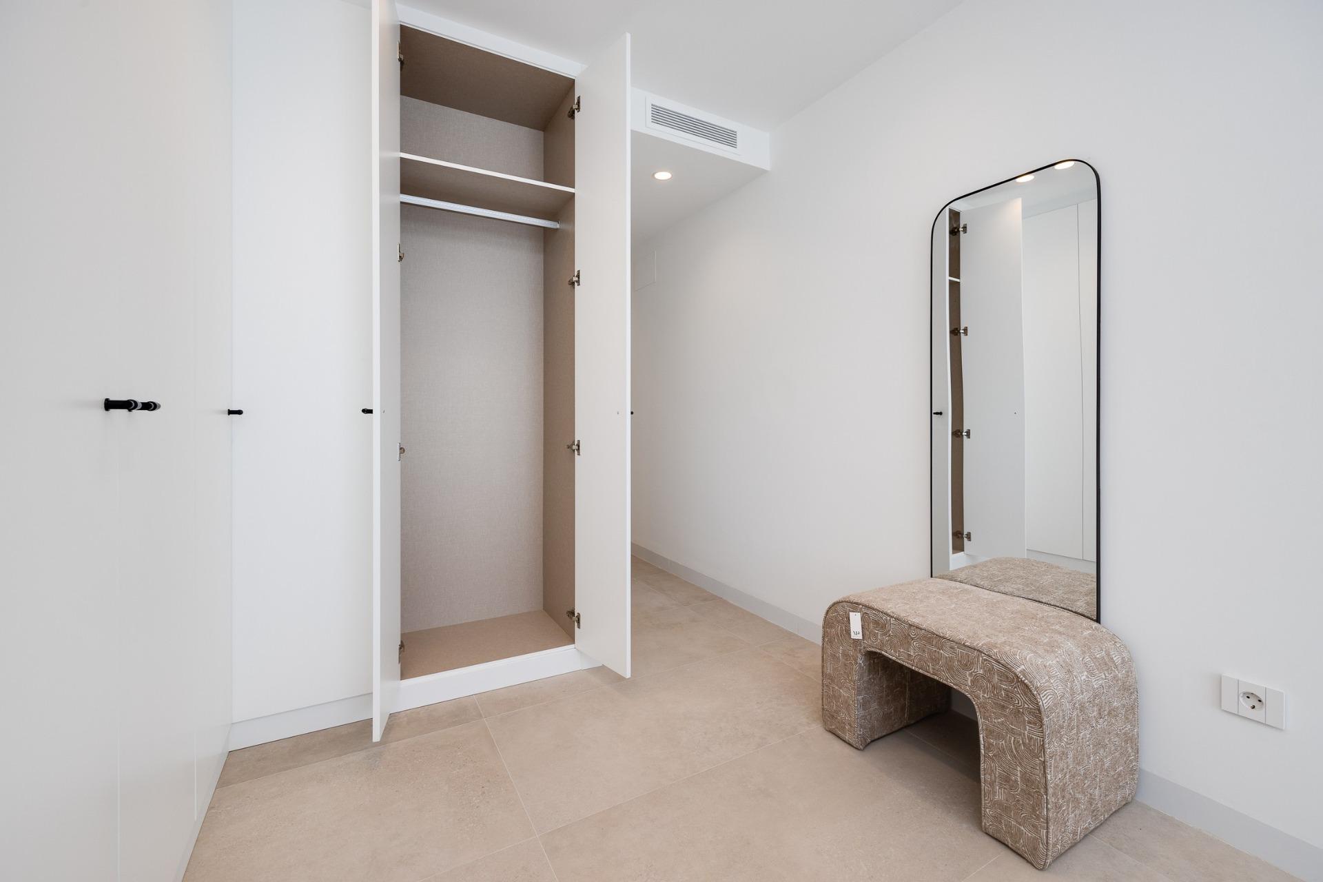 Nybyggd enplansvilla med privat pool till salu i Mutxamel, Costa Blanca