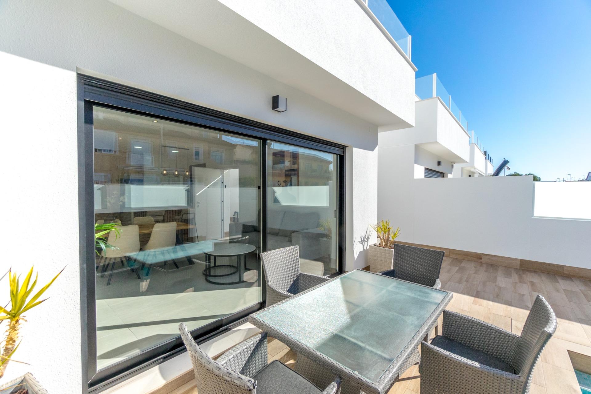 New Build Property with Private Garage and Pool for Sale in San Pedro del Pinatar
