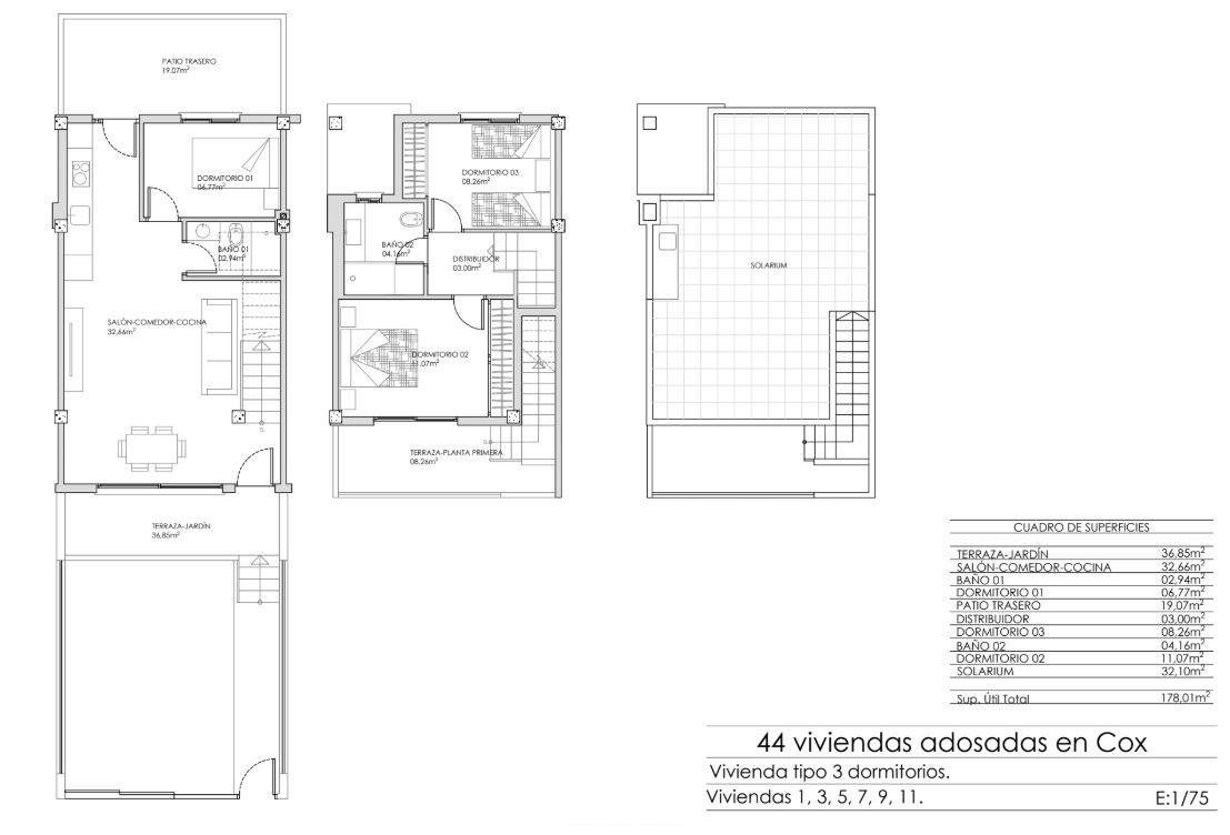 Detailed floor plan of a spacious new build 3-bedroom townhouse with solarium in Cox, Alicante, showcasing modern layout and outdoor space.