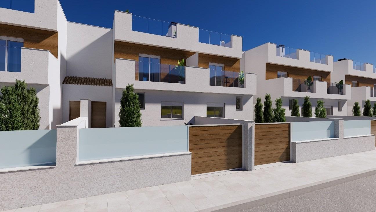 New-Build-Townhouses-on-the-Frontline-of-La-Serena-Golf-in-Los-Alcazares-17 Affordable New Build 3 Bedroom Townhouse with Private Pool on Frontline La Serena Golf for Sale in Los Alcázares
