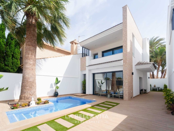 Sophisticated New Build 3 Bedroom Villa with Private Pool for Sale in San Pedro del Pinatar