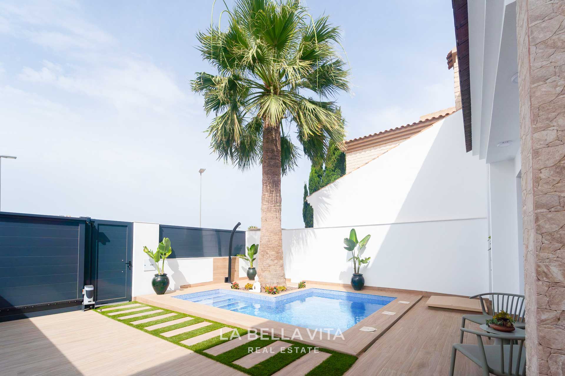 Sophisticated New Build 3 Bedroom Villa with Private Pool for Sale in San Pedro del Pinatar