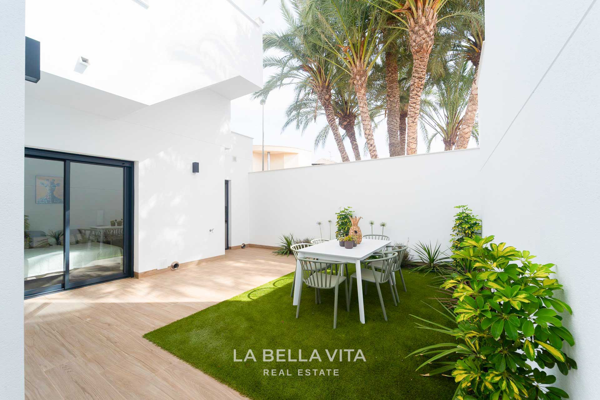 Sophisticated New Build 3 Bedroom Villa with Private Pool for Sale in San Pedro del Pinatar
