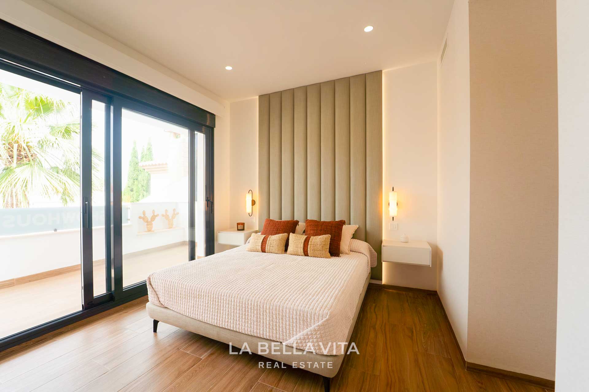 Sophisticated New Build 3 Bedroom Villa with Private Pool for Sale in San Pedro del Pinatar