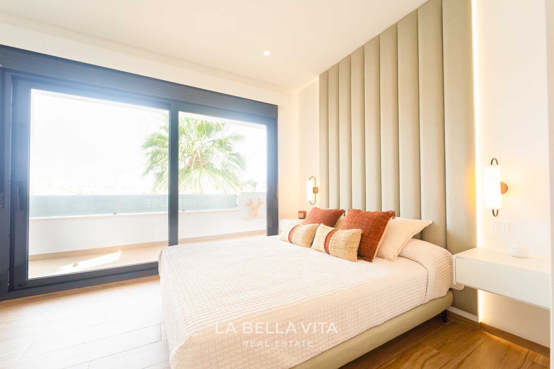 Sophisticated New Build 3 Bedroom Villa with Private Pool for Sale in San Pedro del Pinatar