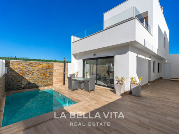New Build Property with Private Garage and Pool for Sale in San Pedro del Pinatar