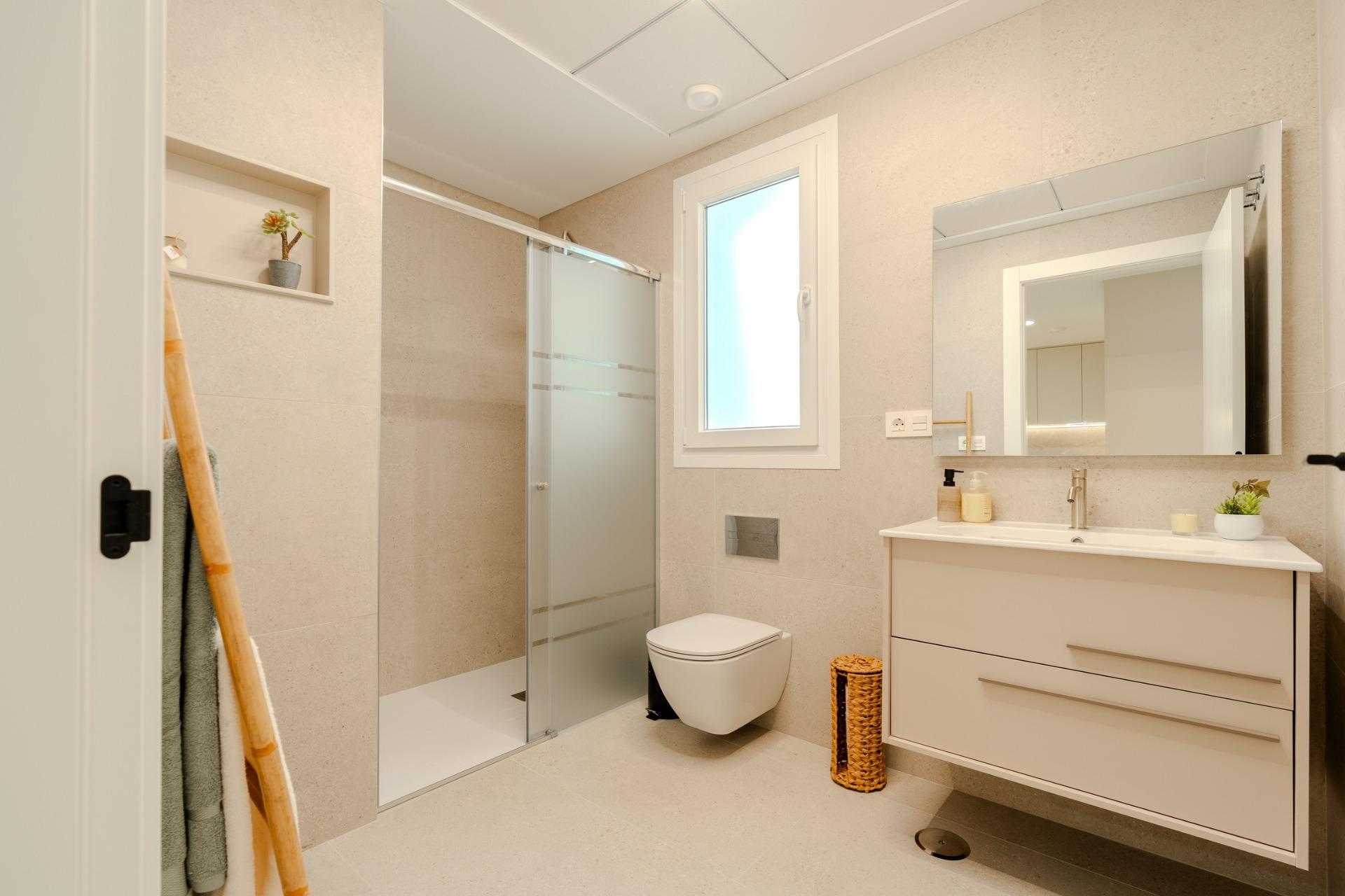 Spacious New Build 3 Bedroom Villa with Closed Garage for Sale in Los Alcázares