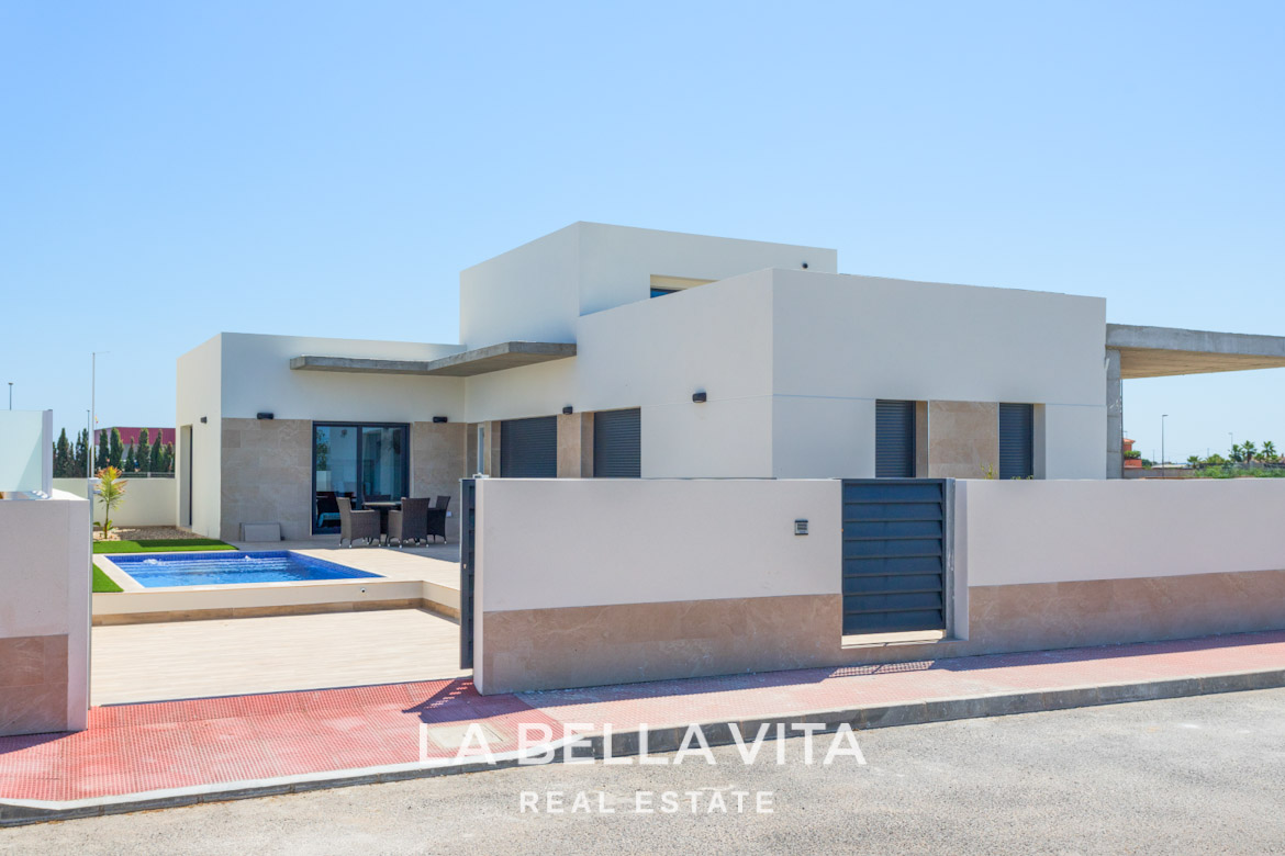 New Build Villas for sale in Daya Nueva, Costa Blanca South-32