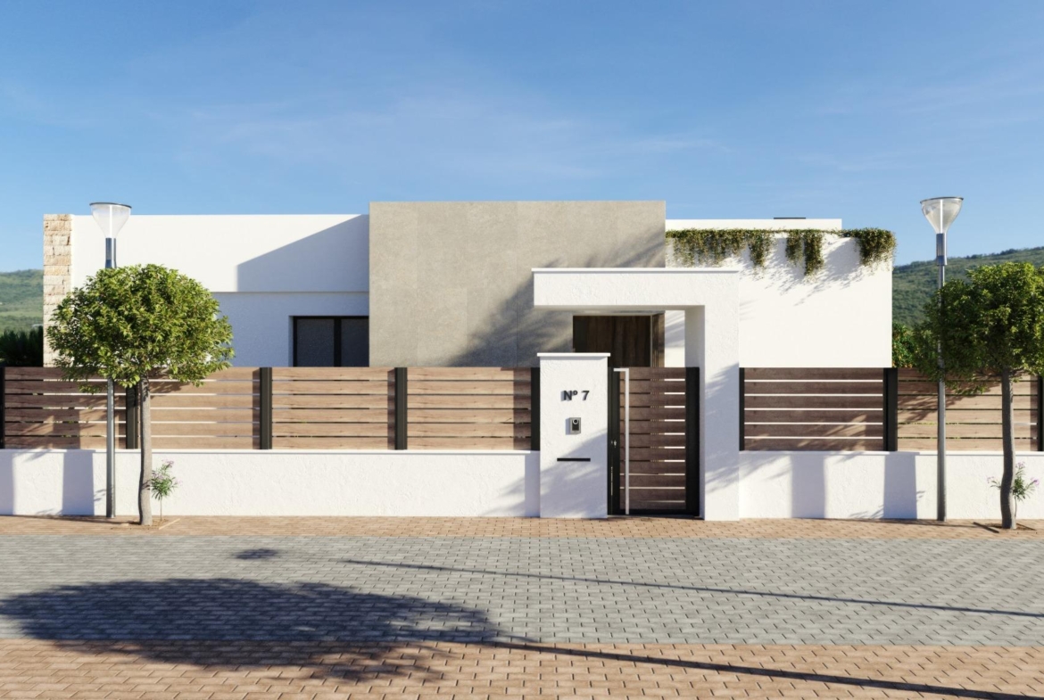 Modern single-storey villa exterior with elegant wooden fence and greenery in Hacienda del Álamo Golf Resort, Murcia