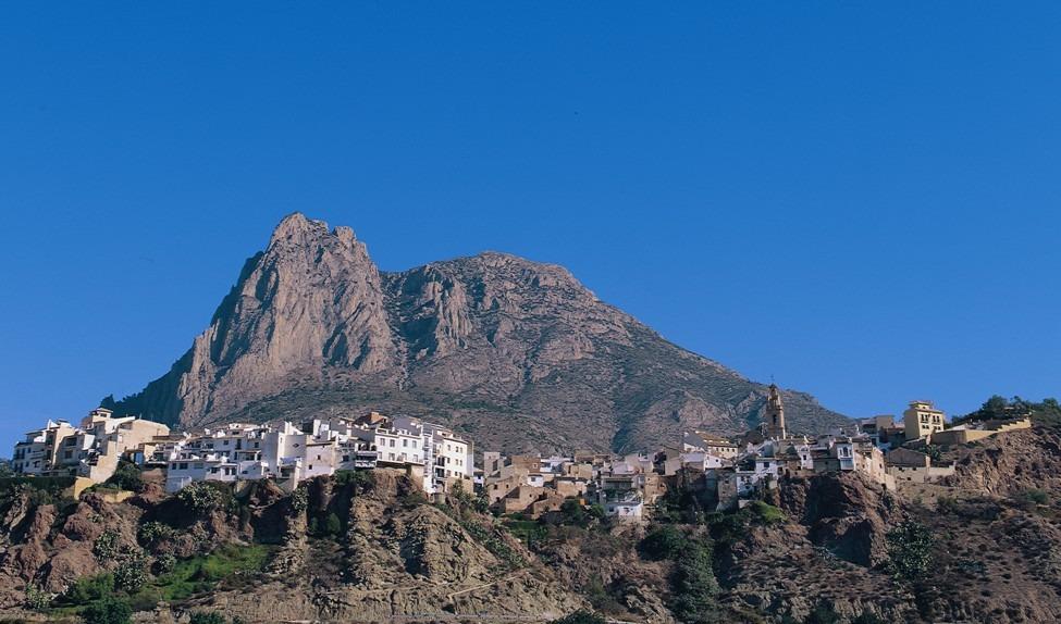 New-Villas-in-Finestrat-Luxury-Nature-and-Sea-Views-18