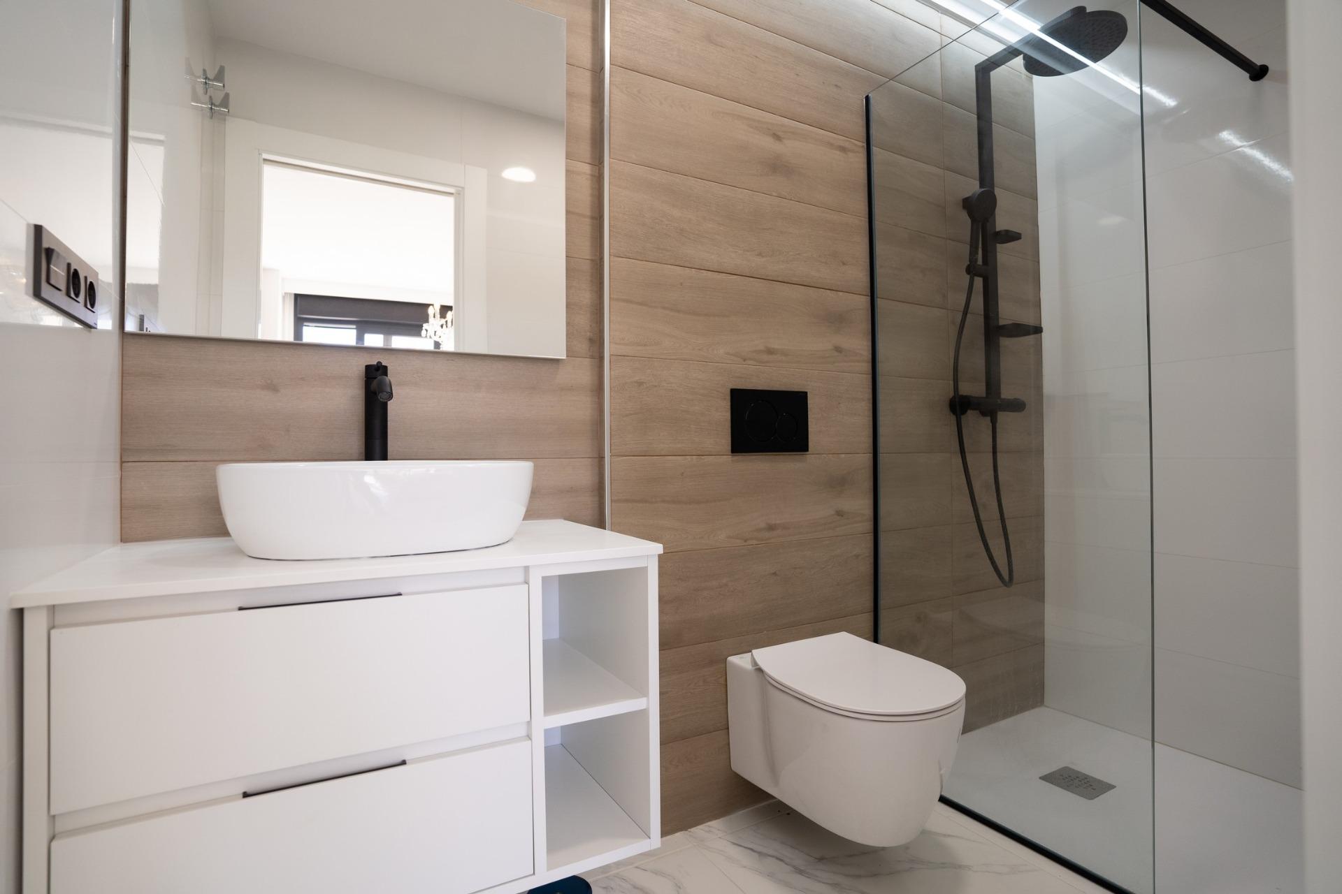 Spacious New Build 3 Bedroom Ground Floor Apartment with Private Garden for Sale in Pilar de la Horadada