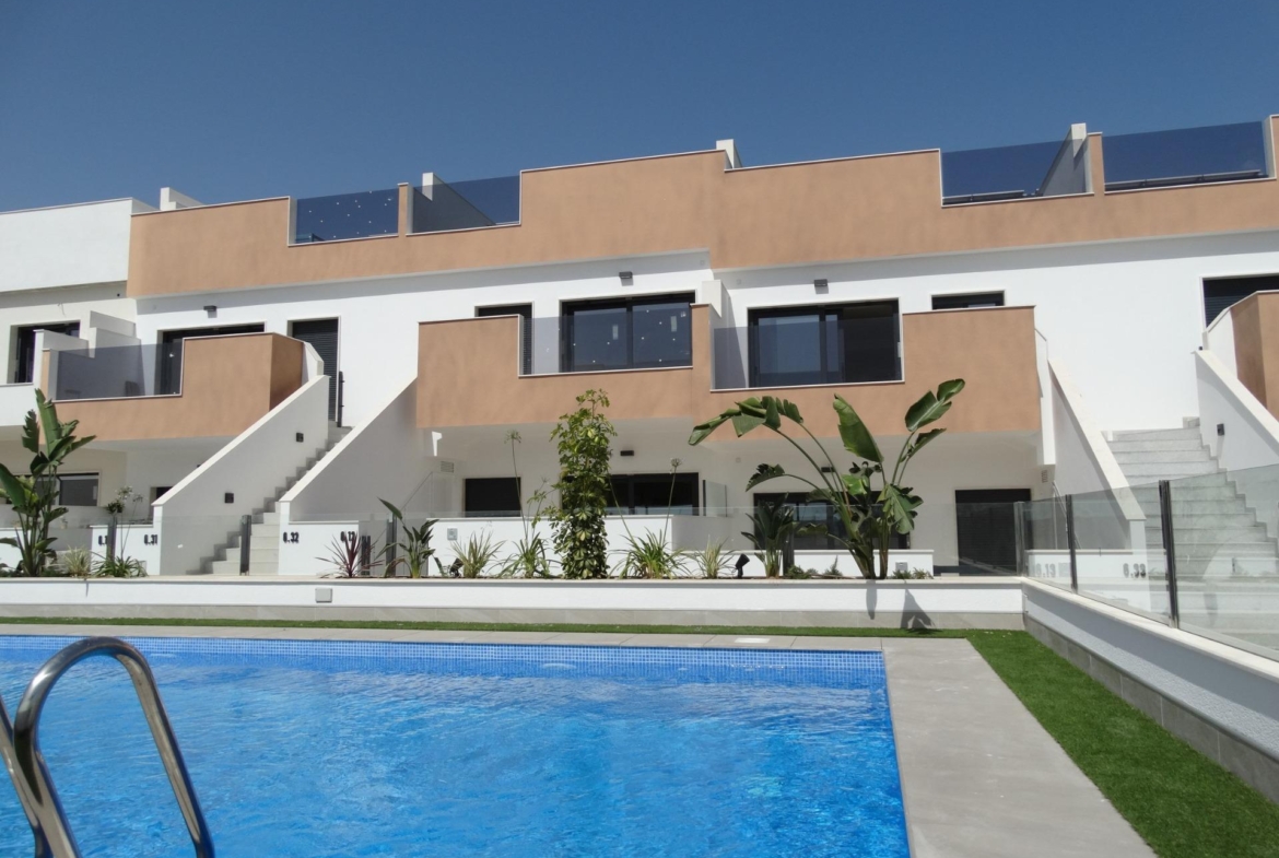 Newly-Built-Bungalows-with-Solarium-or-Garden-in-Pilar-de-la-Horadada-1 Pilar de La Horadada – photo