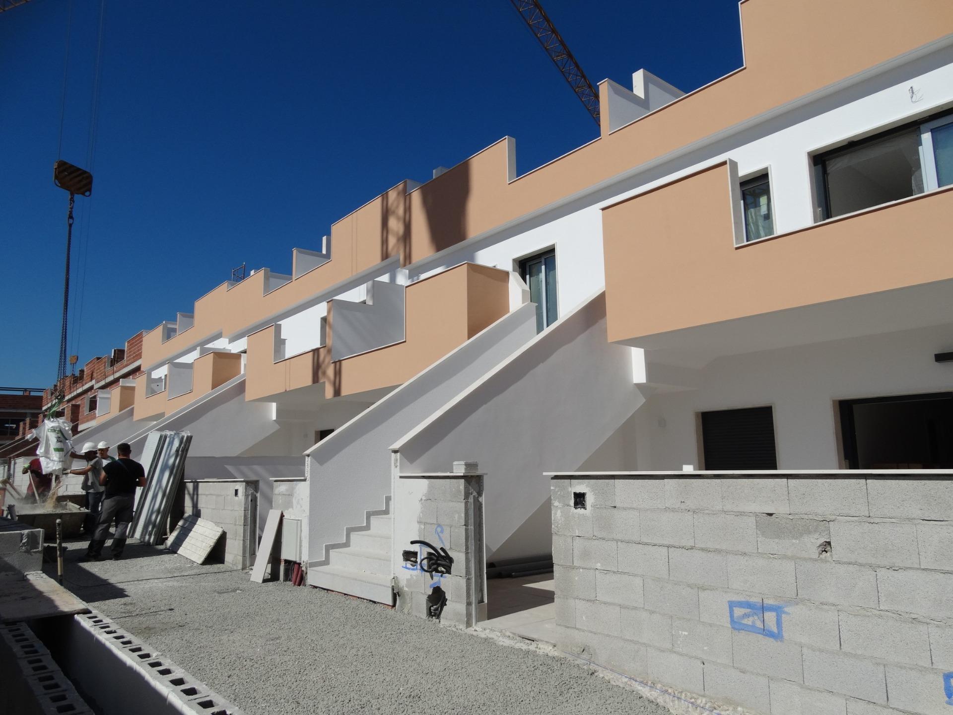 Newly-Built-Bungalows-with-Solarium-or-Garden-in-Pilar-de-la-Horadada-13 New Build 3 Bedroom Top Floor Apartment with 110 m² Solarium for Sale in Pilar de la Horadada
