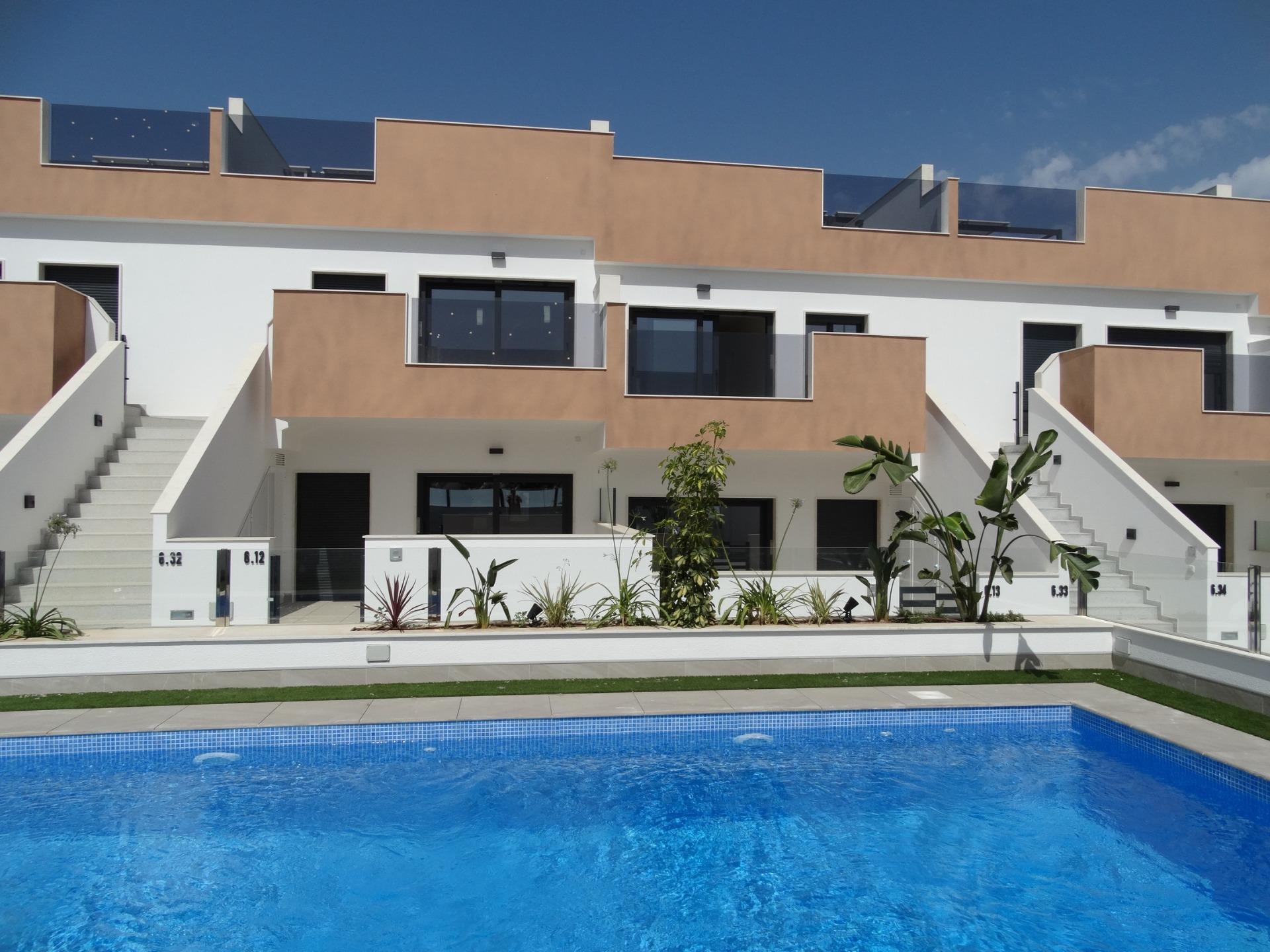 Newly-Built-Bungalows-with-Solarium-or-Garden-in-Pilar-de-la-Horadada-34 New Build 3 Bedroom Top Floor Apartment with 110 m² Solarium for Sale in Pilar de la Horadada