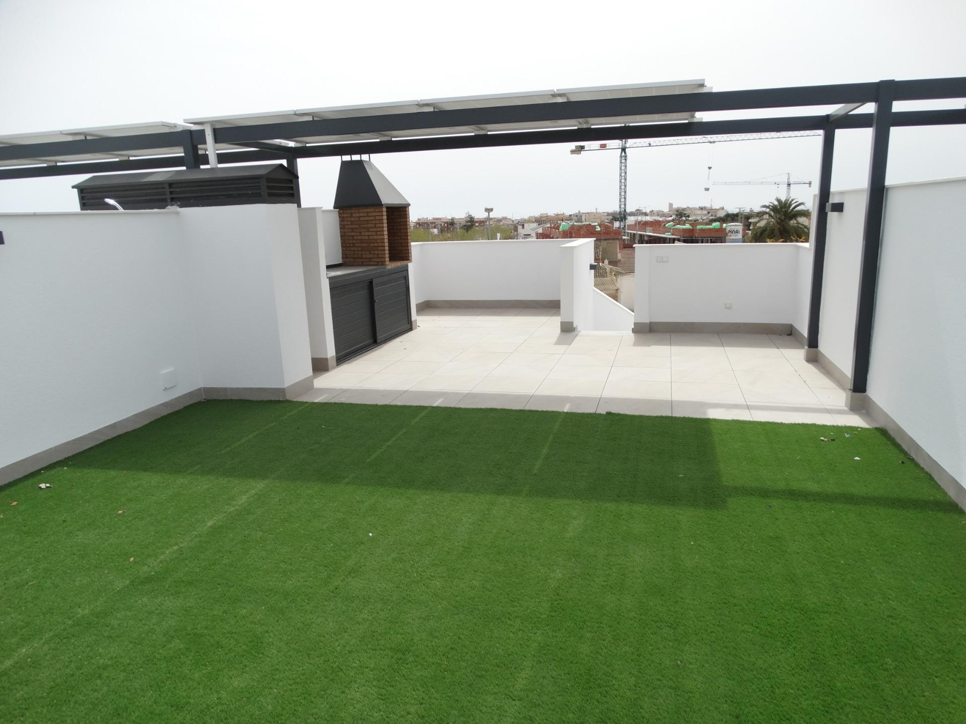 Newly-Built-Bungalows-with-Solarium-or-Garden-in-Pilar-de-la-Horadada-5 New Build 3 Bedroom Top Floor Apartment with 110 m² Solarium for Sale in Pilar de la Horadada