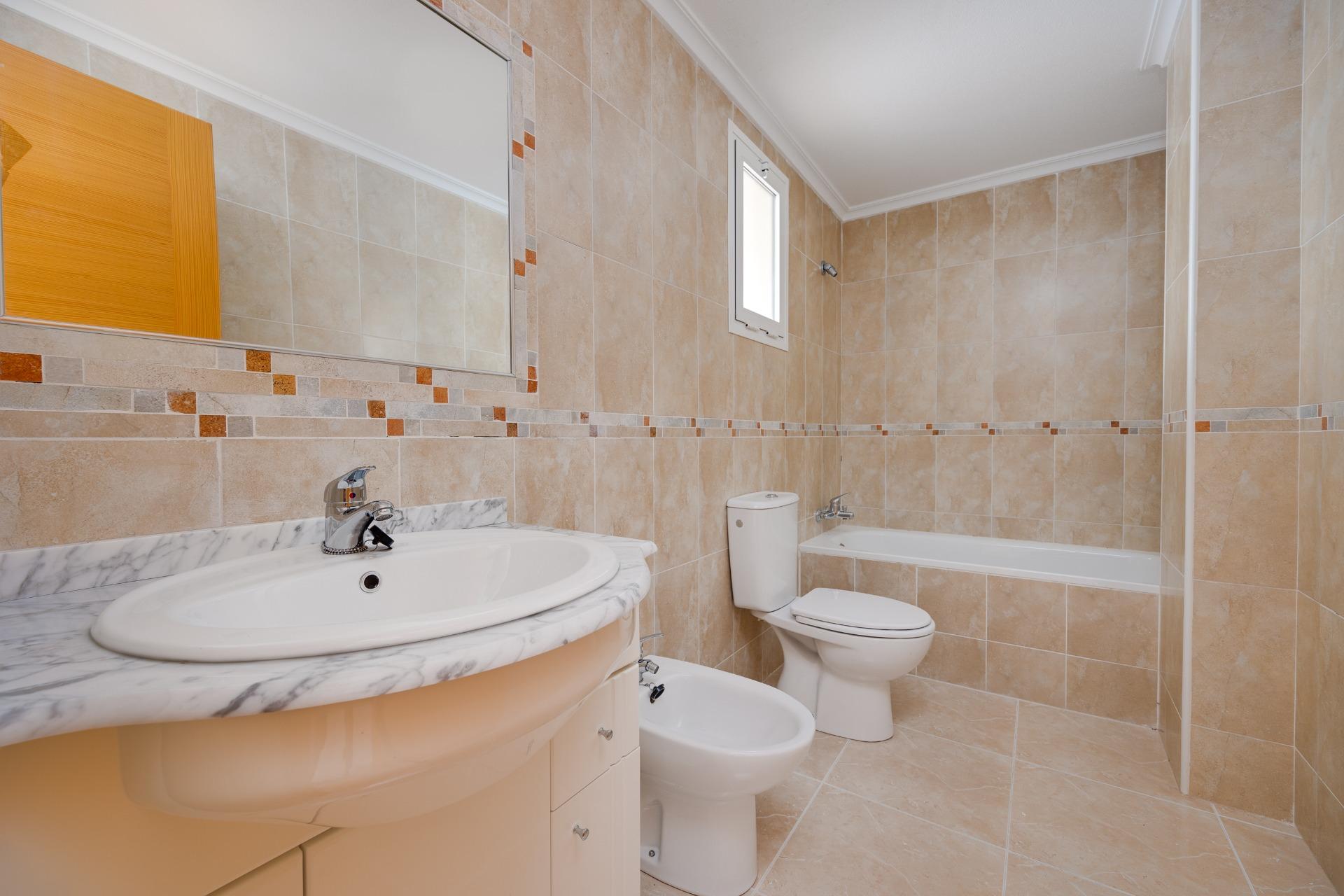 Spacious Key Ready 3 Bedroom Apartment with Pool for Sale in San Fulgencio Centre
