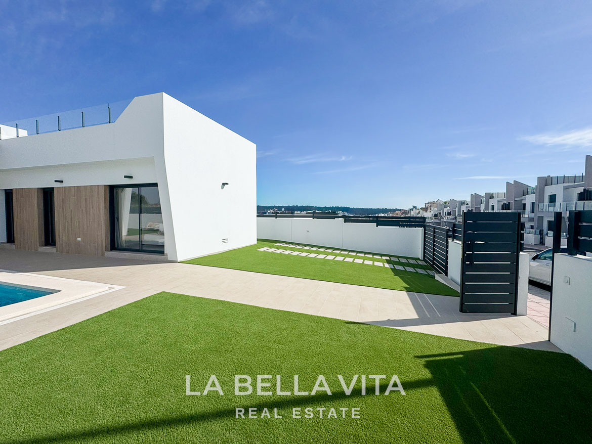 Sun-drenched modern 3-bedroom villa exterior with private pool, spacious terrace, and solarium in San Miguel de Salinas.