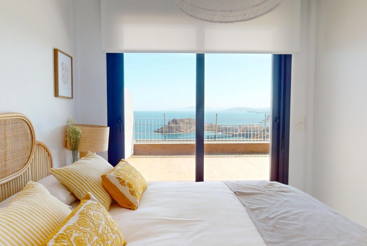 THE-TRANQUILITY-OF-THE-SEA-IN-YOUR-HOME-27