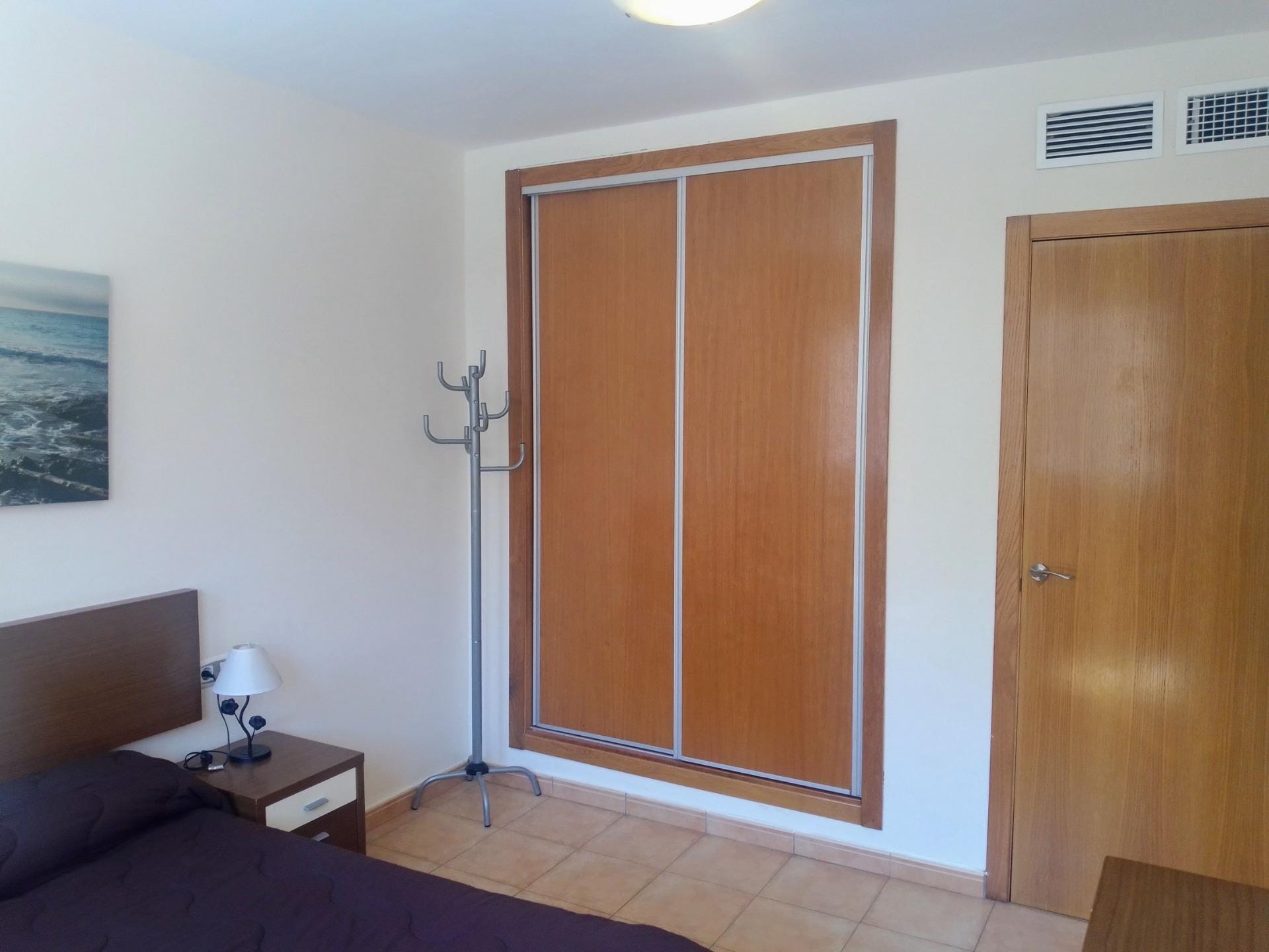 Appartement touristique de 2 chambres en rez-de-chaussée prêt à emménager avec piscine commune à vendre à Águilas, Costa Cálida