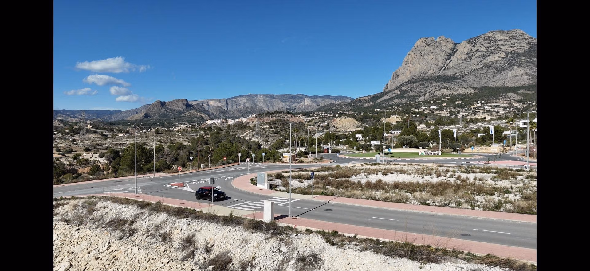 Tourist-Licensed-New-Build-Apartments-in-Finestrat-Investment-Opportunity-Near-Golf-and-Benidorm-13 Panoramic mountain view from the smart new build 1-bedroom tourist licensed apartment in Finestrat, Benidorm.