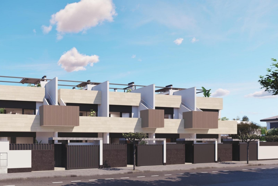 Modern row of elegant new build 3-bedroom ground floor homes with spacious terraces and private entrances in Pilar de la...