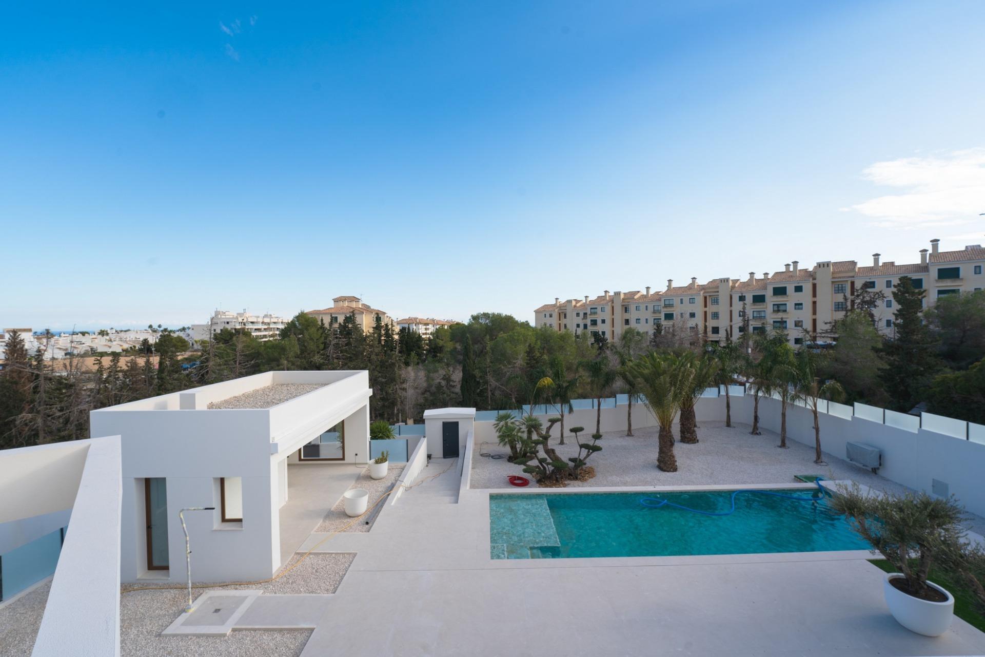 Stunning New Build 4 Bedroom Single-Storey Villa for Sale in Benejuzar