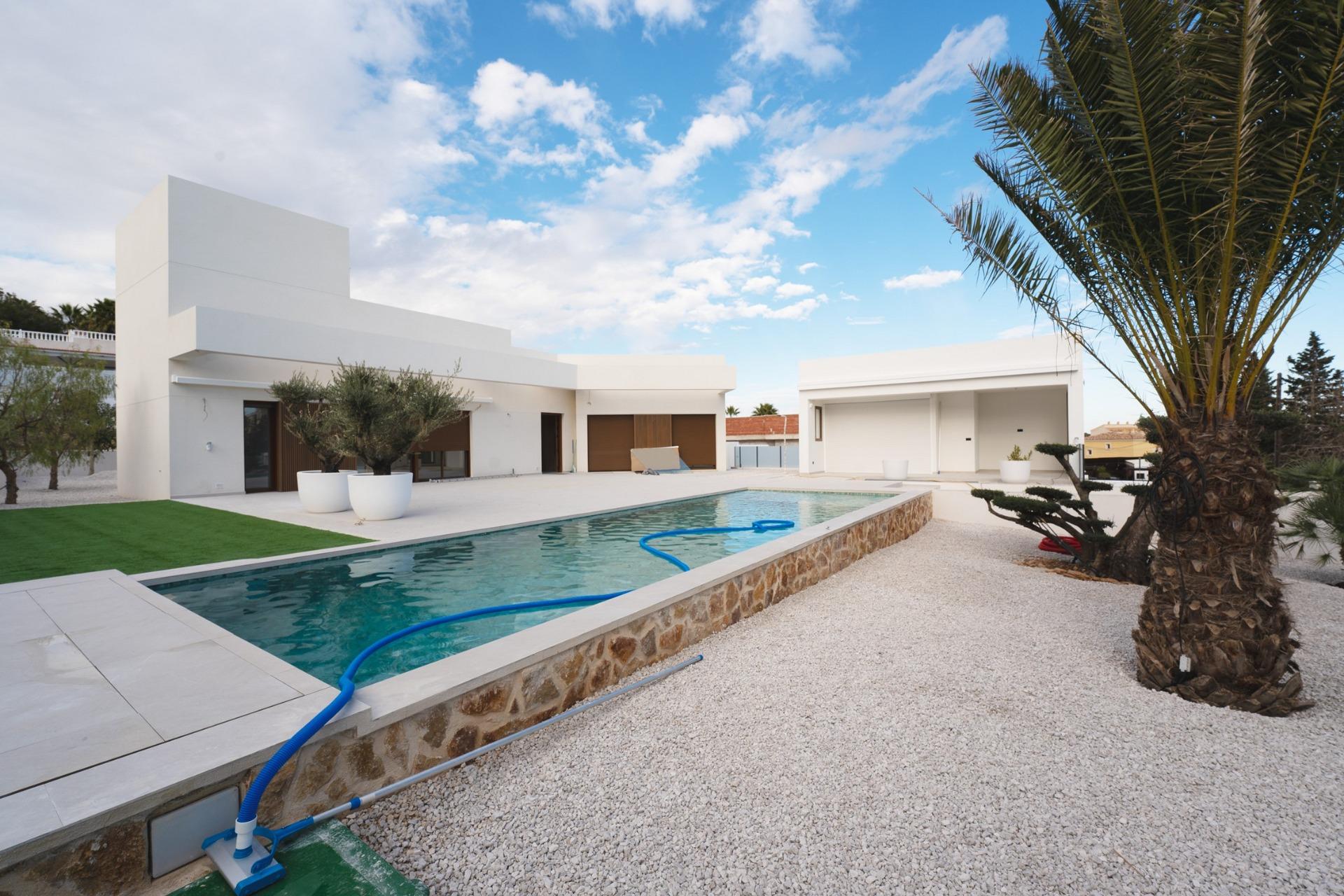 Stunning New Build 4 Bedroom Single-Storey Villa for Sale in Benejuzar