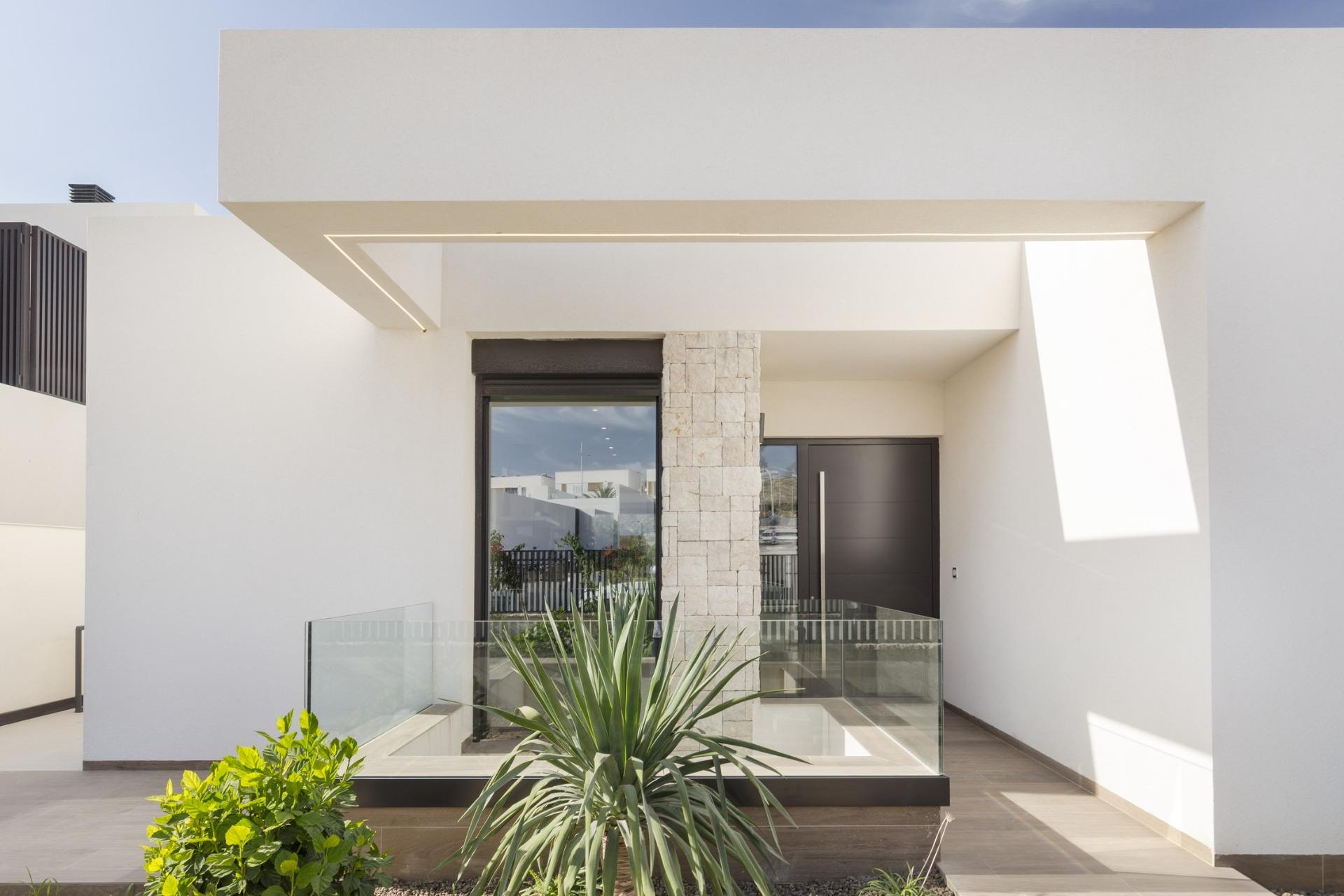 Luxury Single-Storey New Build Frontline Golf Villa for Sale in Algorfa, La Finca